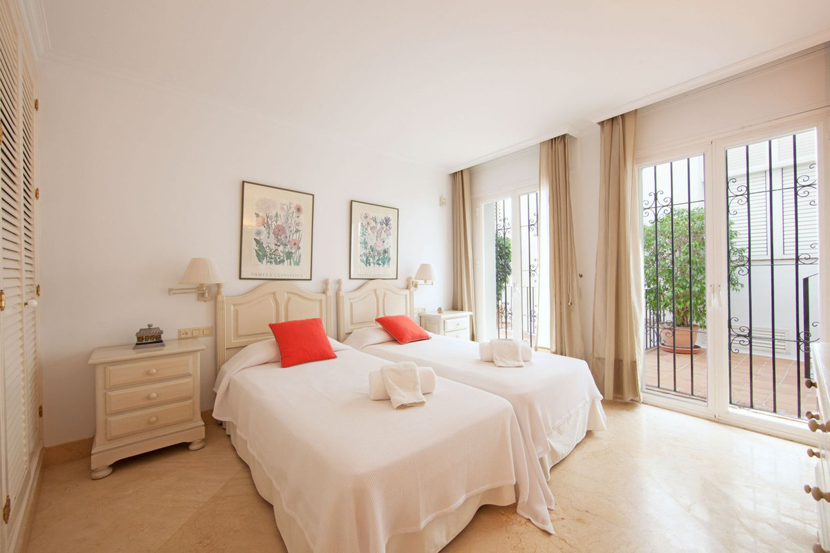 Appartement te koop in Elviria | 2 slaapkamers H5147521