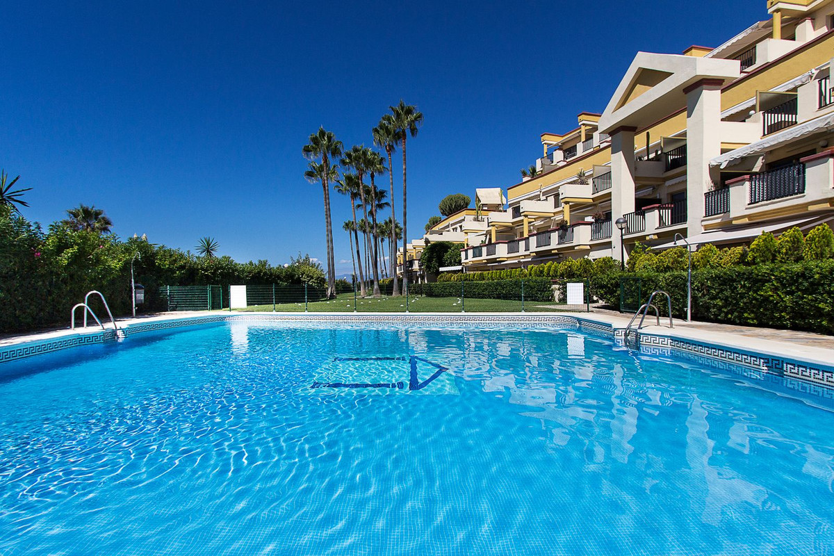 Penthouse te koop in Elviria | 3 slaapkamers H5150737