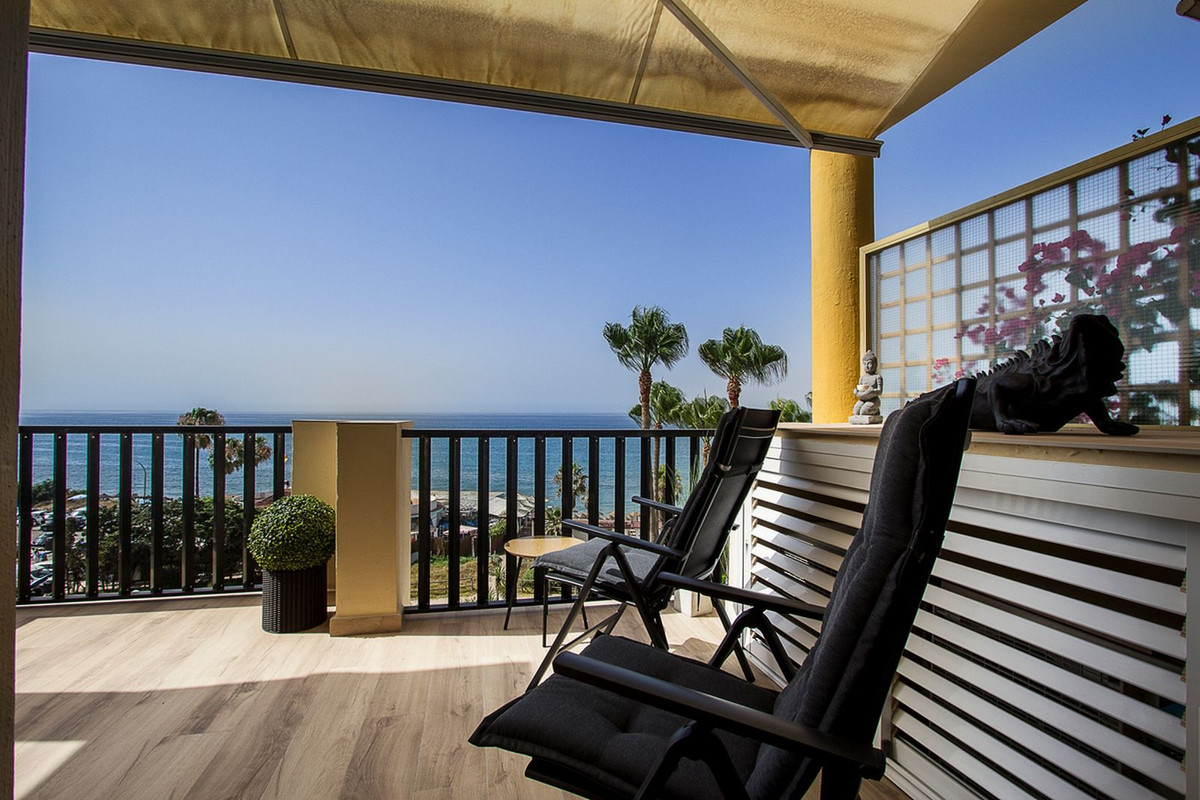 Penthouse te koop in Elviria | 3 slaapkamers H5150737