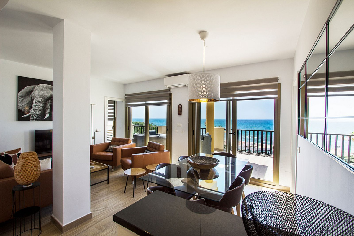 Penthouse te koop in Elviria | 3 slaapkamers H5150737