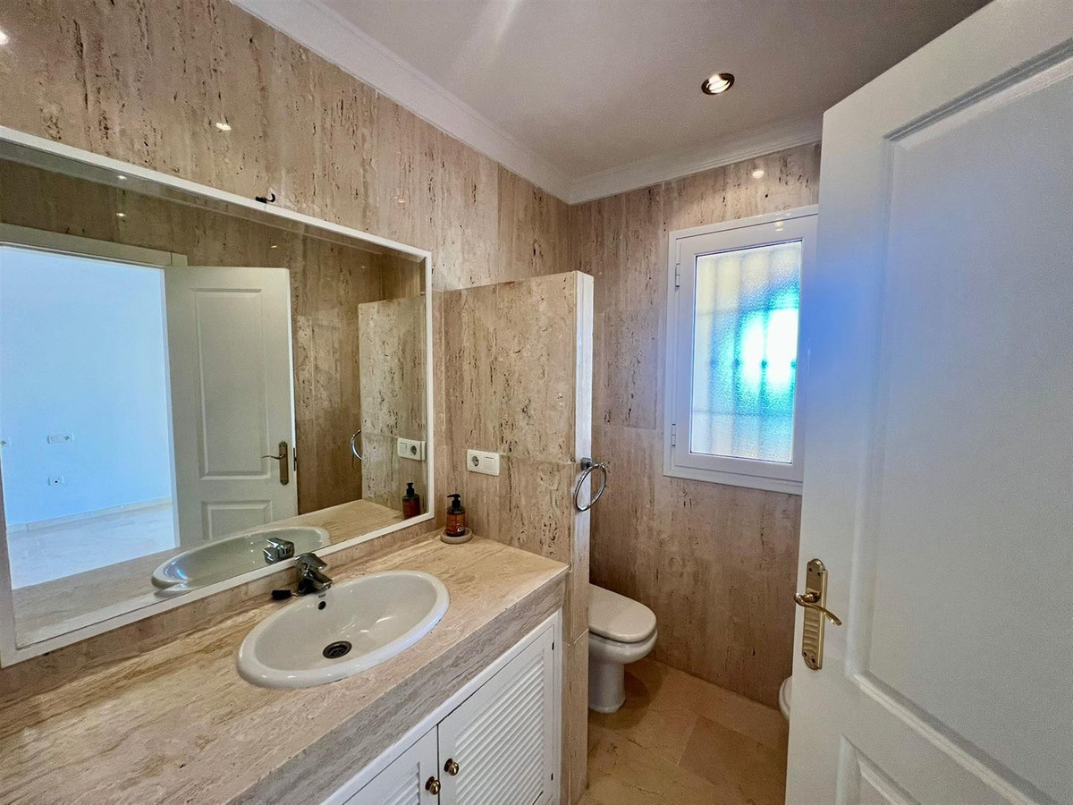 Appartement te koop in Elviria | 2 slaapkamers H5157505