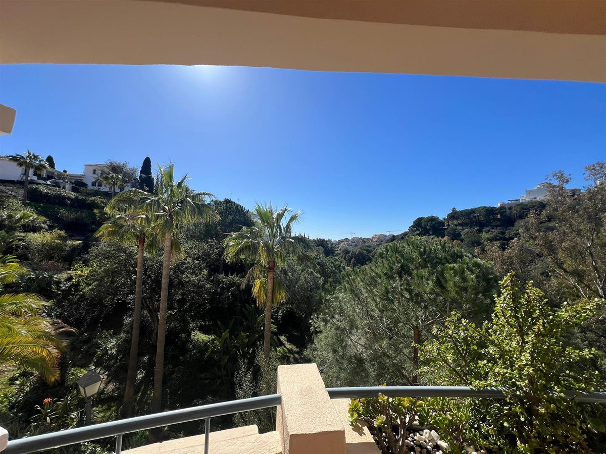 Appartement te koop in Elviria | 2 slaapkamers H5157505