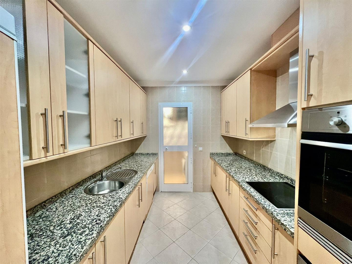 Appartement te koop in Elviria | 2 slaapkamers H5157505