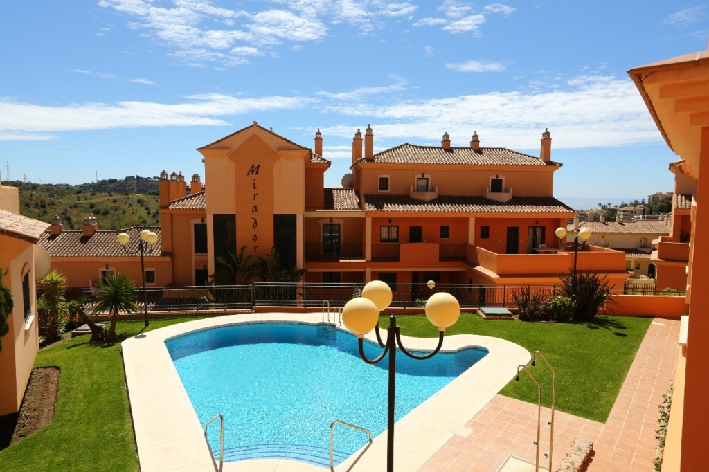 Appartement te koop in Elviria | 2 slaapkamers H5159728