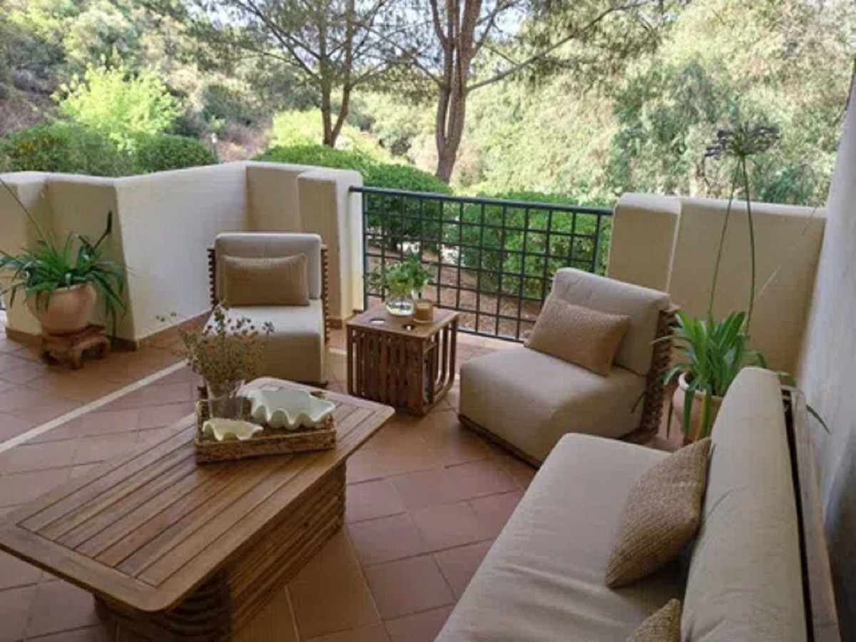 Appartement te koop in Elviria | 2 slaapkamers H5160220