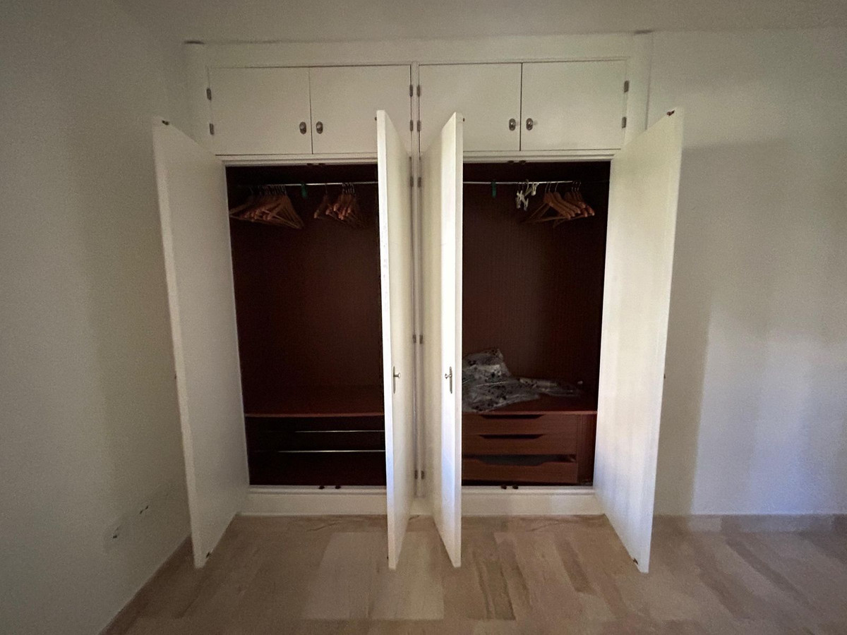 Appartement te koop in Elviria | 2 slaapkamers H5160241