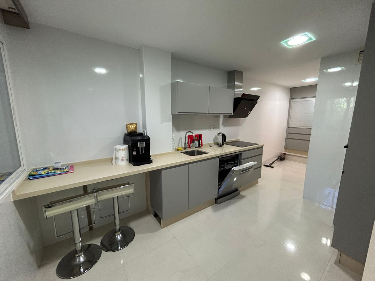 Appartement te koop in Elviria | 2 slaapkamers H5160241
