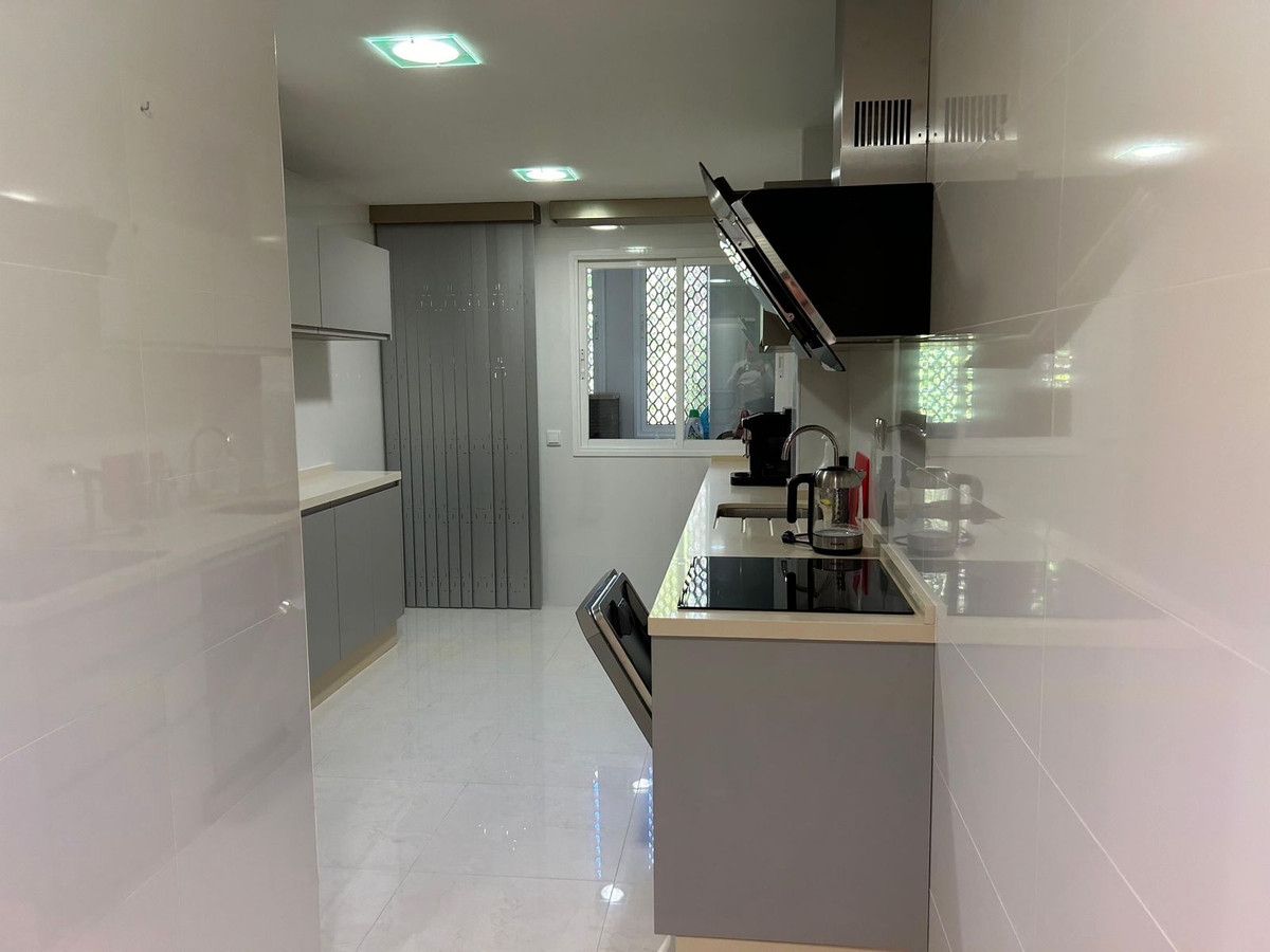Appartement te koop in Elviria | 2 slaapkamers H5160241
