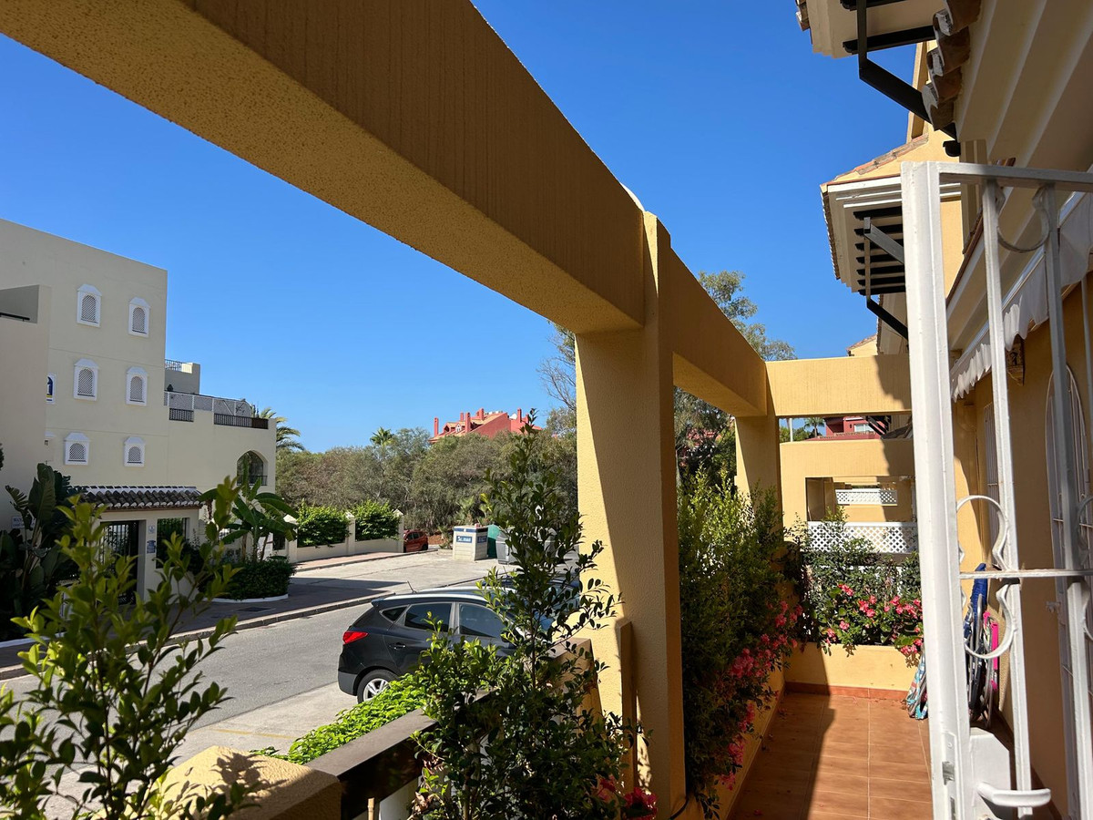 Appartement te koop in Elviria | 2 slaapkamers H5160241