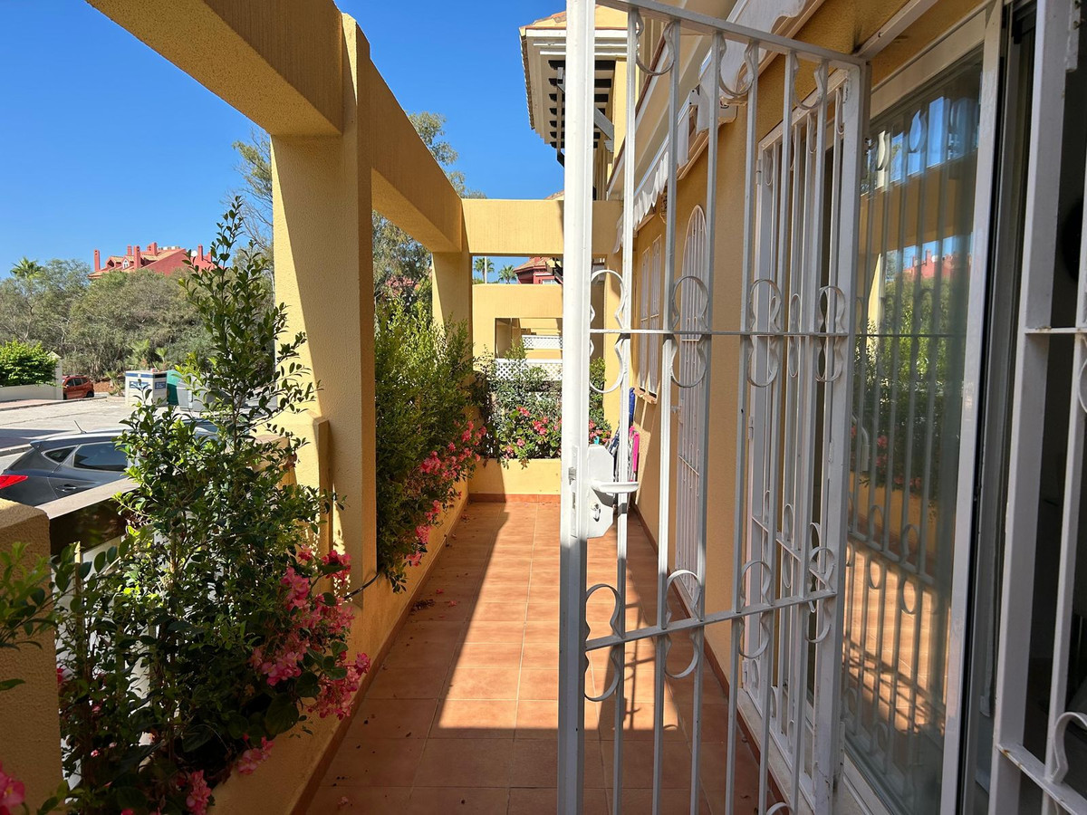 Appartement te koop in Elviria | 2 slaapkamers H5160241