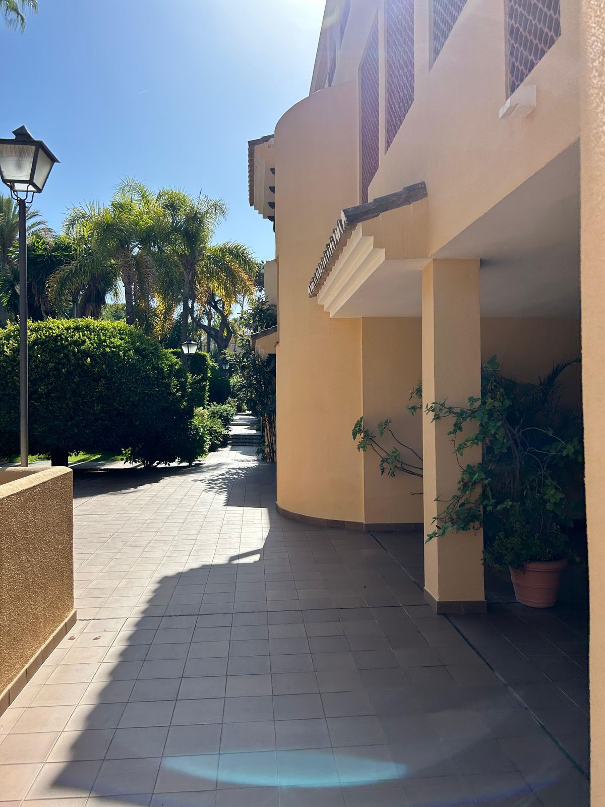 Appartement te koop in Elviria | 2 slaapkamers H5160241