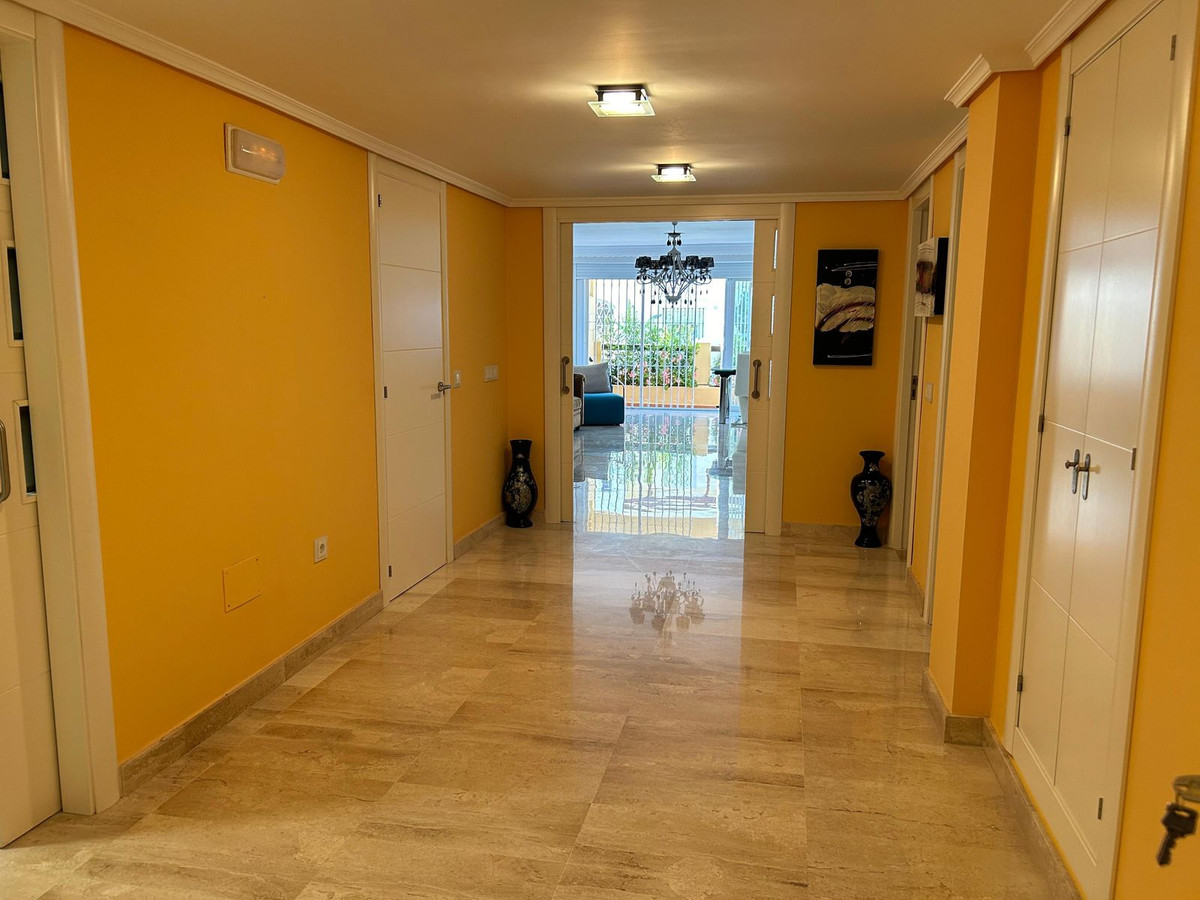Appartement te koop in Elviria | 2 slaapkamers H5160241