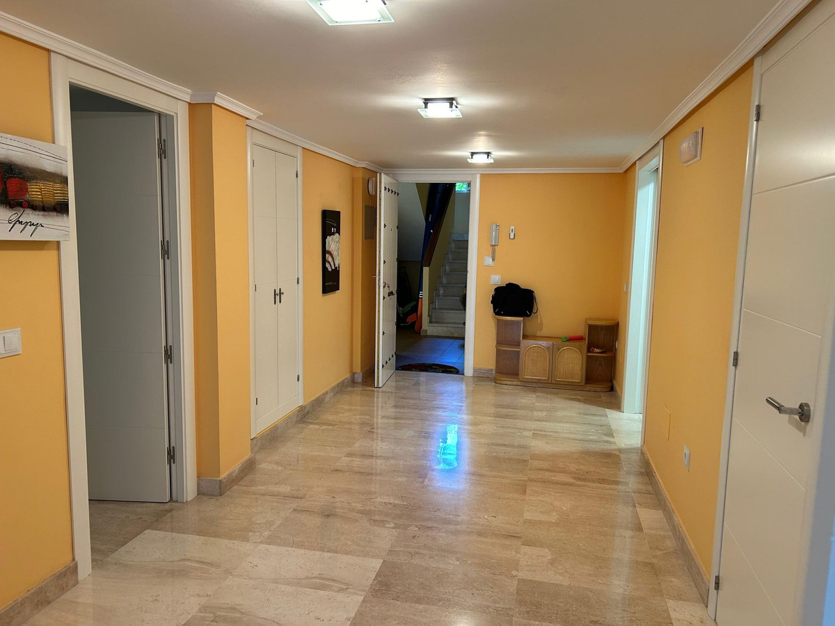 Appartement te koop in Elviria | 2 slaapkamers H5160241