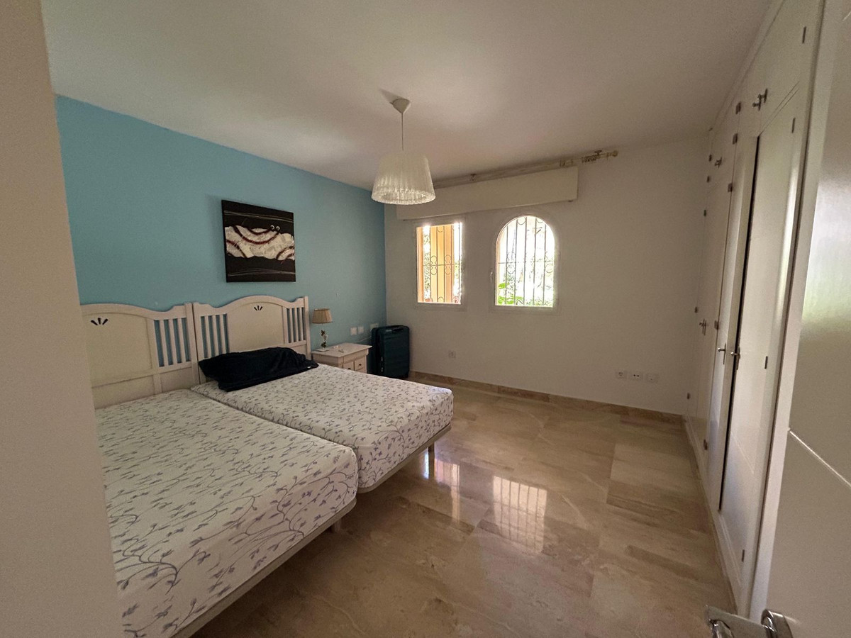 Appartement te koop in Elviria | 2 slaapkamers H5160241