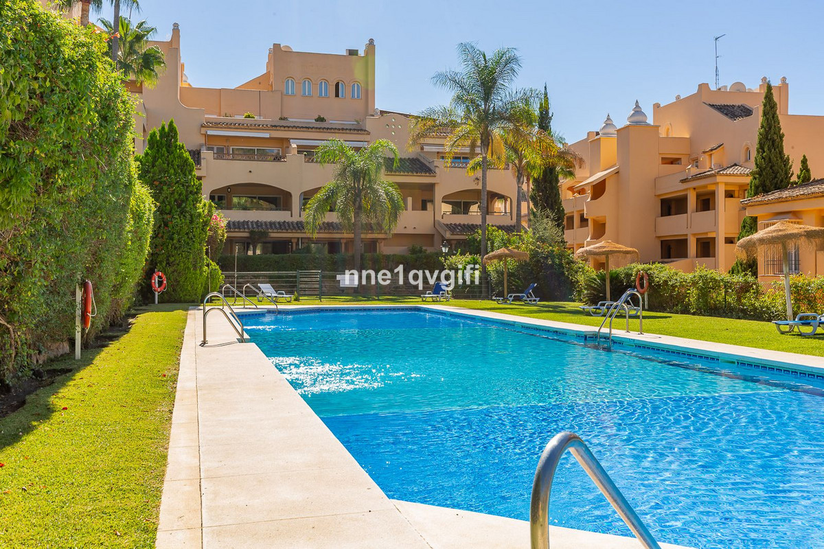 Appartement te koop in Elviria | 2 slaapkamers H5160946