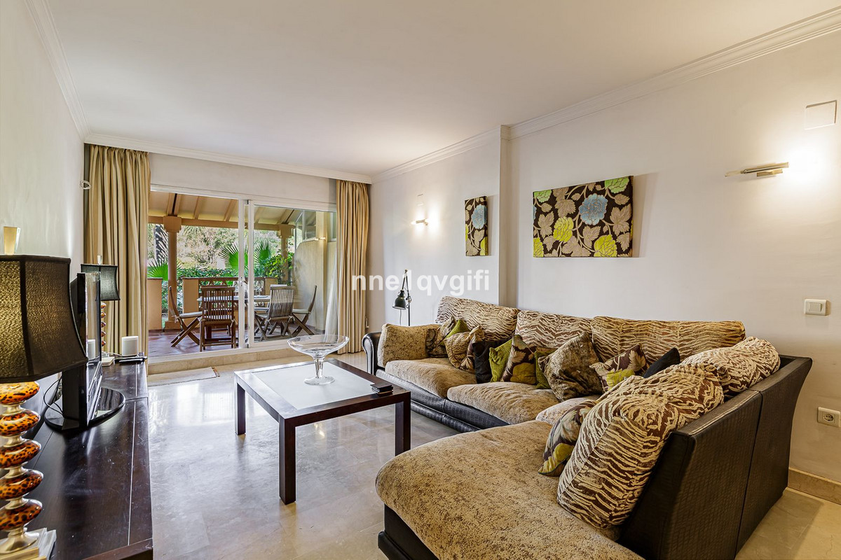 Appartement te koop in Elviria | 2 slaapkamers H5160946