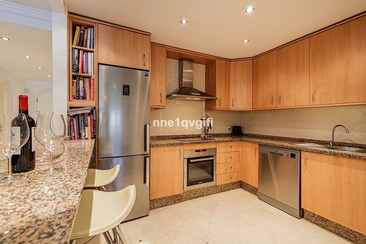 Appartement te koop in Elviria | 2 slaapkamers H5160946
