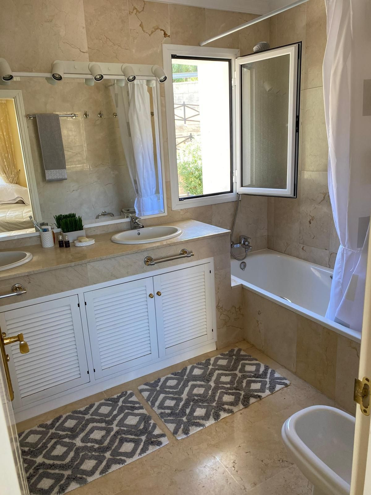 Property main view 21