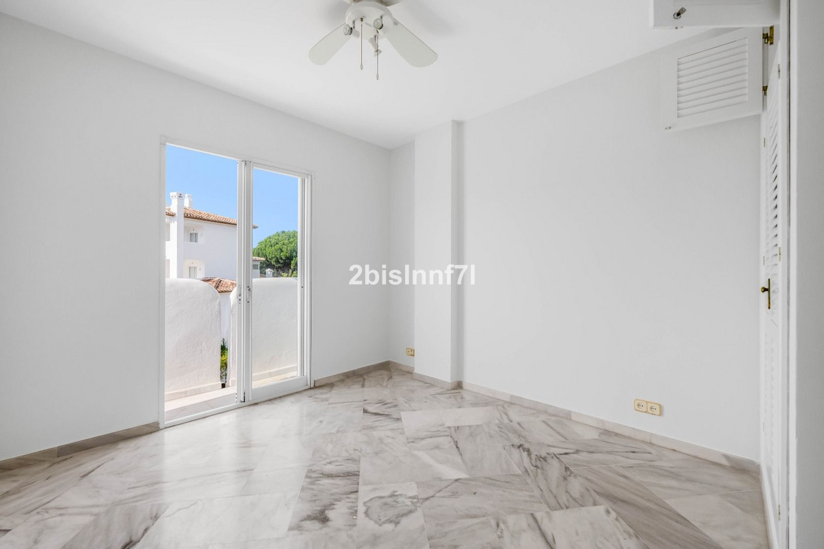 Appartement te koop in Elviria | 2 slaapkamers H5216662