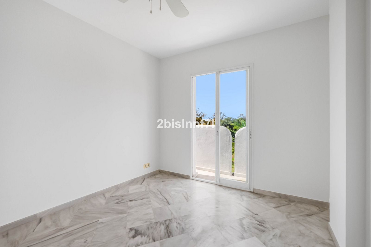 Appartement te koop in Elviria | 2 slaapkamers H5216662