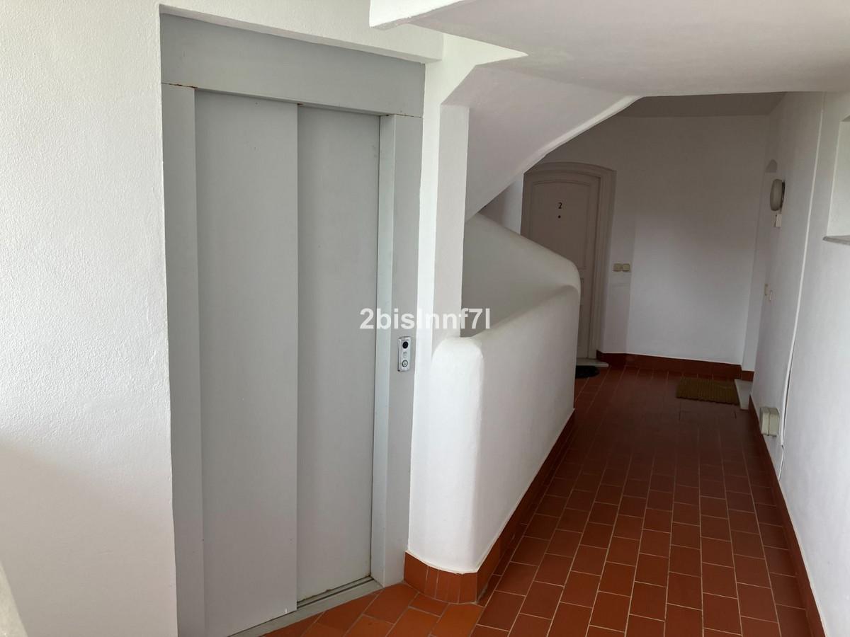 Appartement te koop in Elviria | 2 slaapkamers H5216662