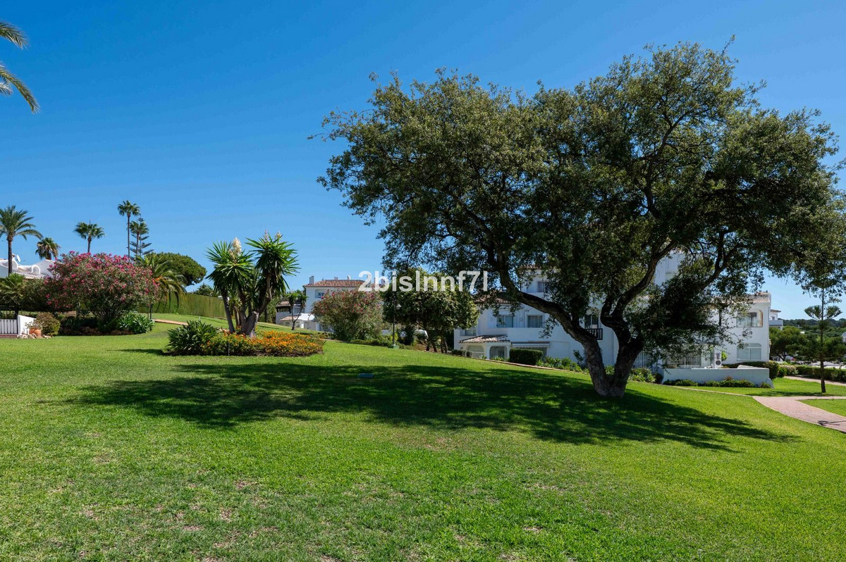 Appartement te koop in Elviria | 2 slaapkamers H5216662