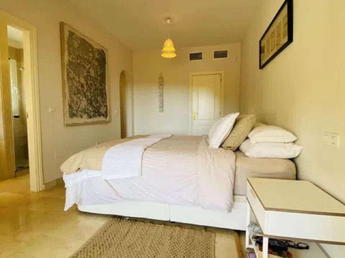 Appartement te koop in Elviria | 2 slaapkamers H5232292