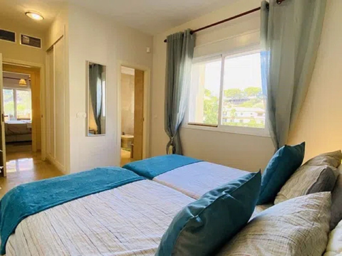 Appartement te koop in Elviria | 2 slaapkamers H5232292