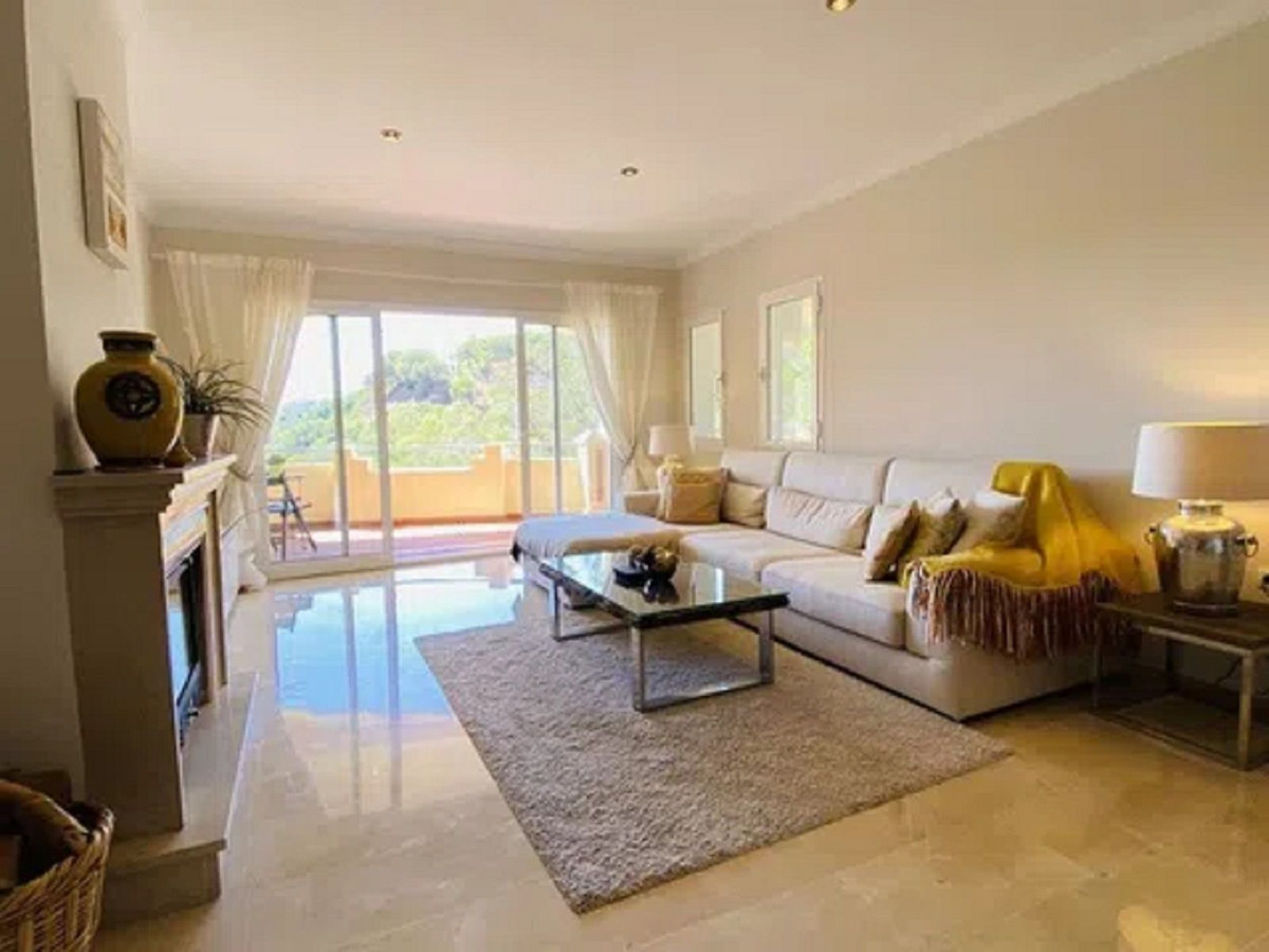 Appartement te koop in Elviria | 2 slaapkamers H5232292