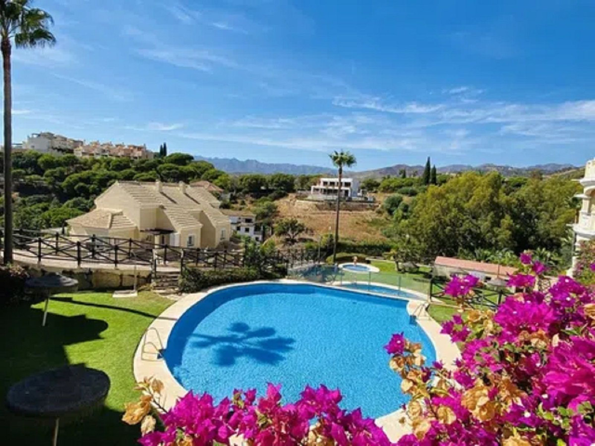 Appartement te koop in Elviria | 2 slaapkamers H5232292