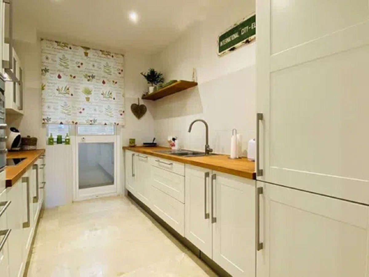 Appartement te koop in Elviria | 2 slaapkamers H5232292