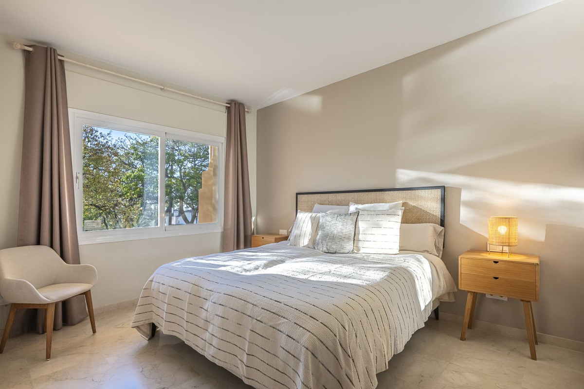 Appartement te koop in Elviria | 2 slaapkamers H5233441