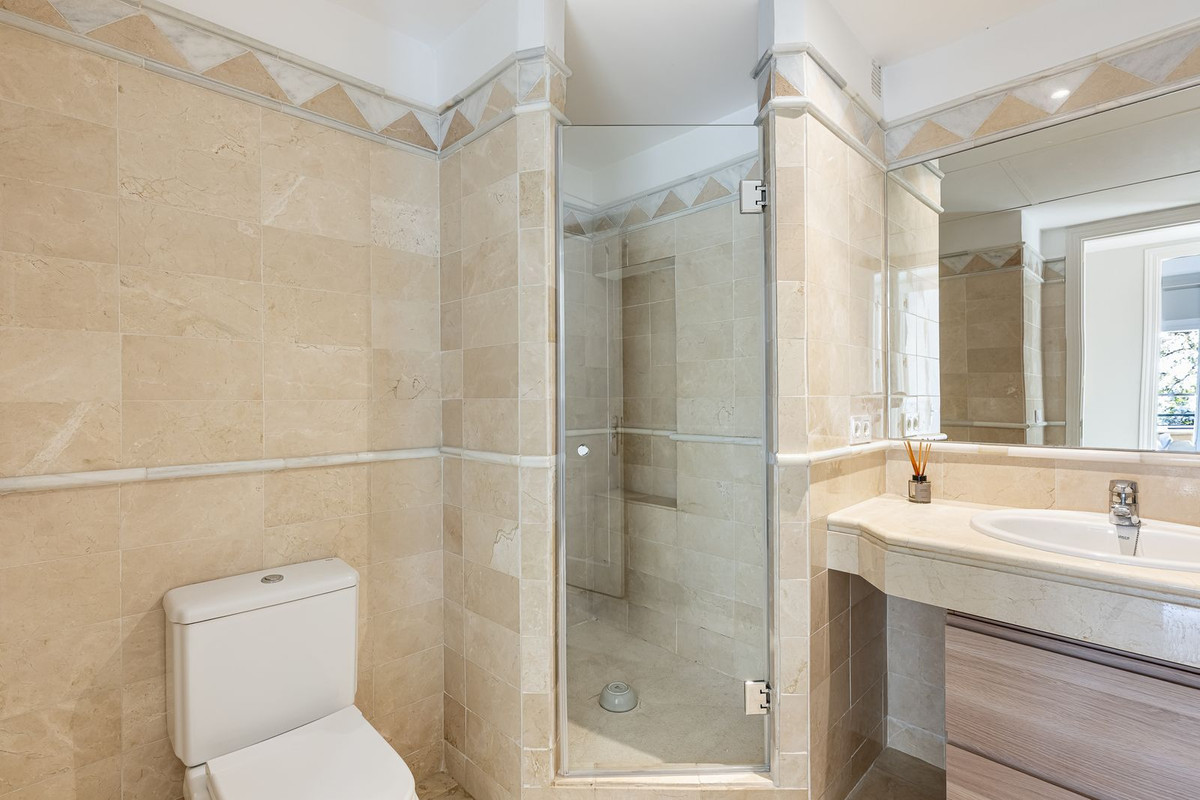 Appartement te koop in Elviria | 2 slaapkamers H5233441