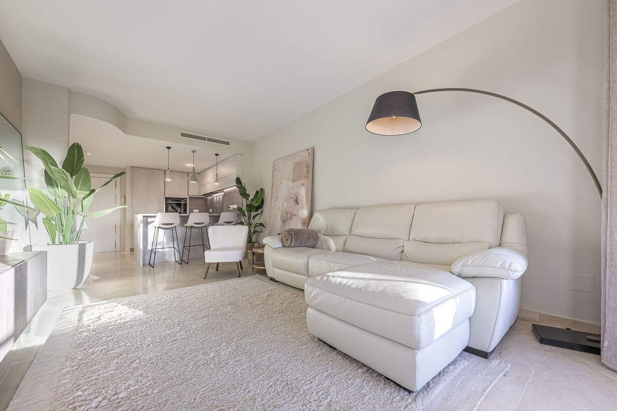 Appartement te koop in Elviria | 2 slaapkamers H5233441