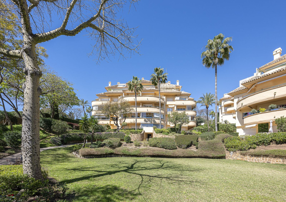 Appartement te koop in Elviria | 2 slaapkamers H5233441