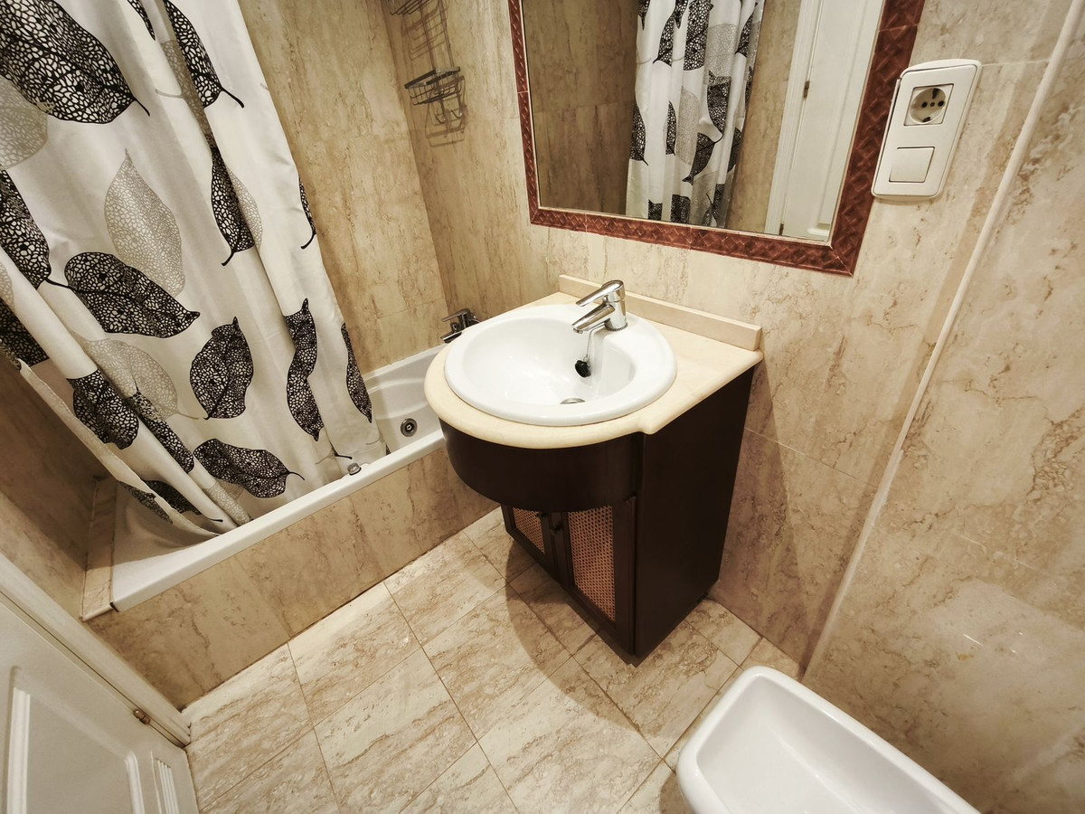 Appartement te koop in Elviria | 2 slaapkamers H5249299