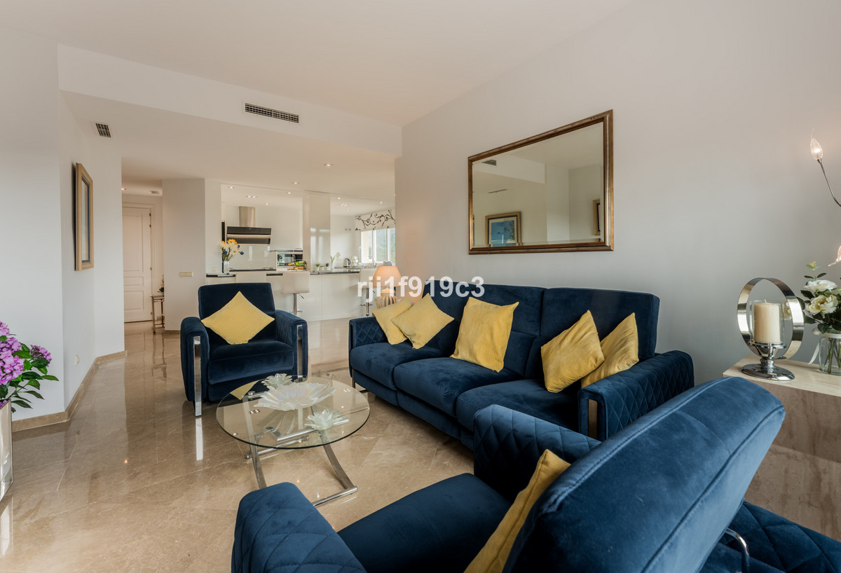 Appartement te koop in Elviria | 2 slaapkamers H5264494