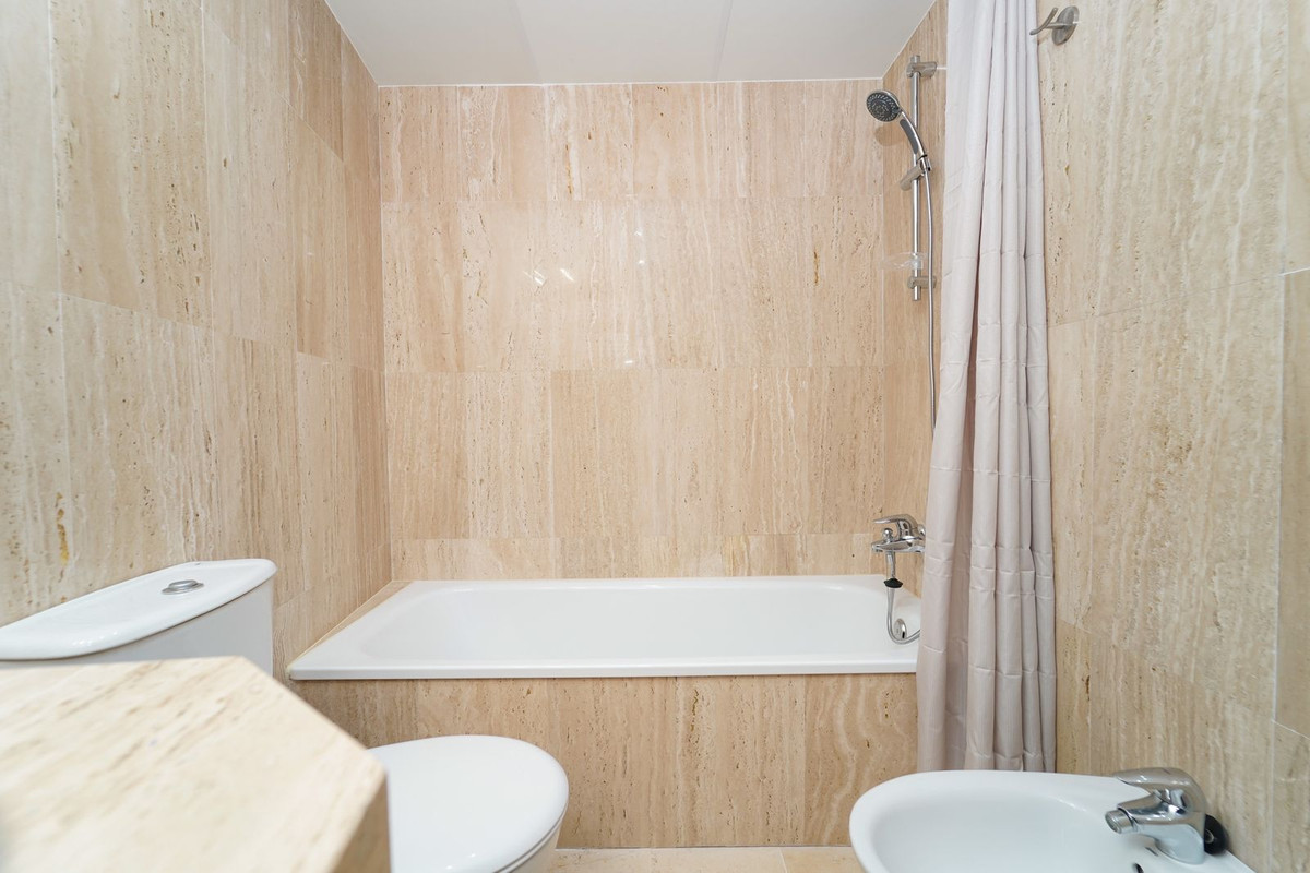 Penthouse te koop in Elviria | 2 slaapkamers H5264863