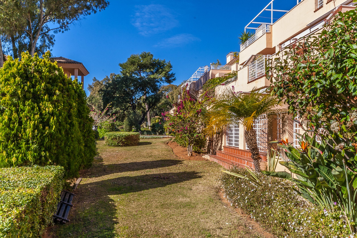 Appartement te koop in Elviria | 2 slaapkamers H5266225