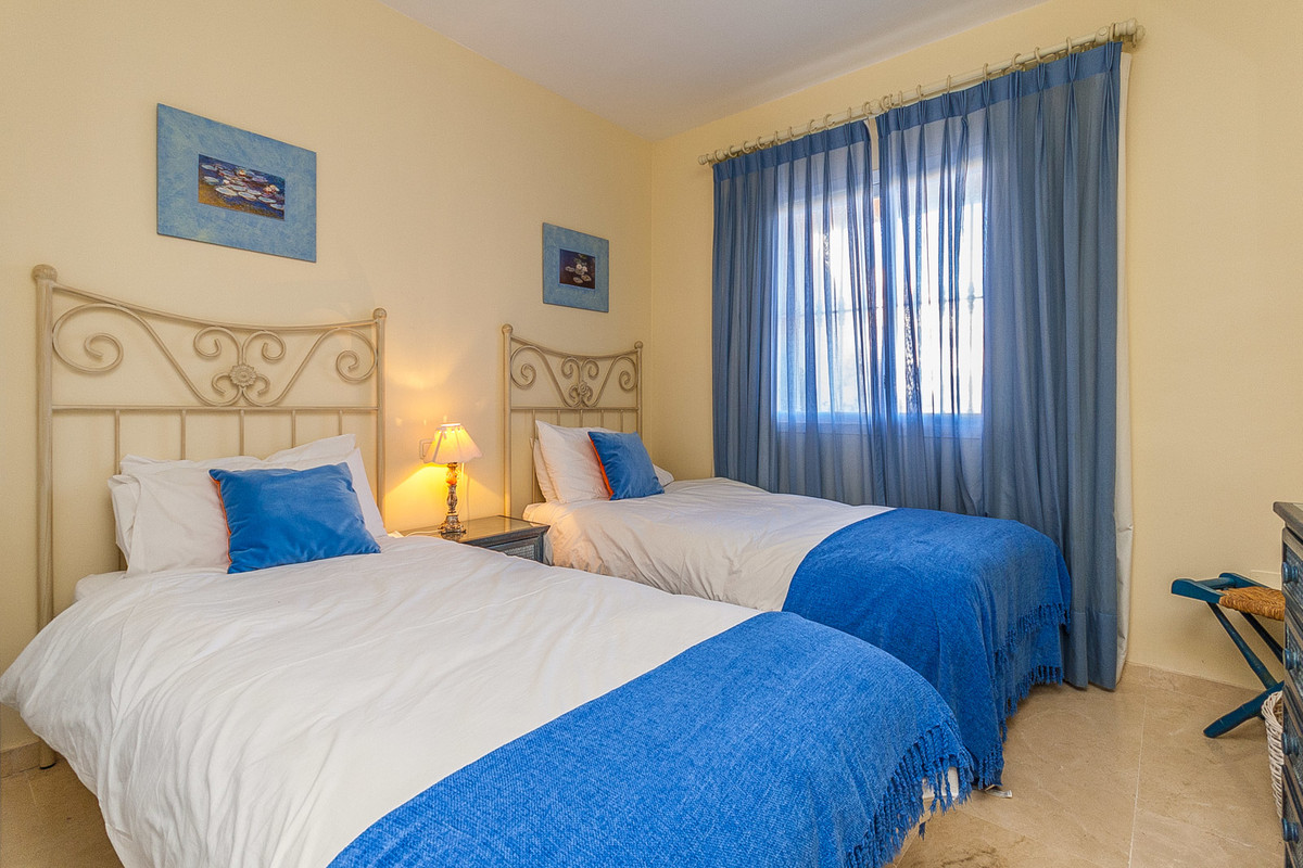 Appartement te koop in Elviria | 2 slaapkamers H5266225