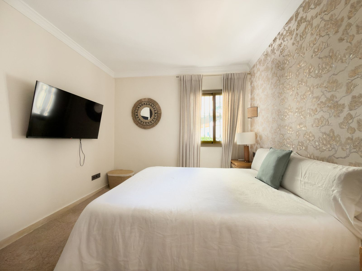 Appartement te koop in Elviria | 4 slaapkamers H5272375