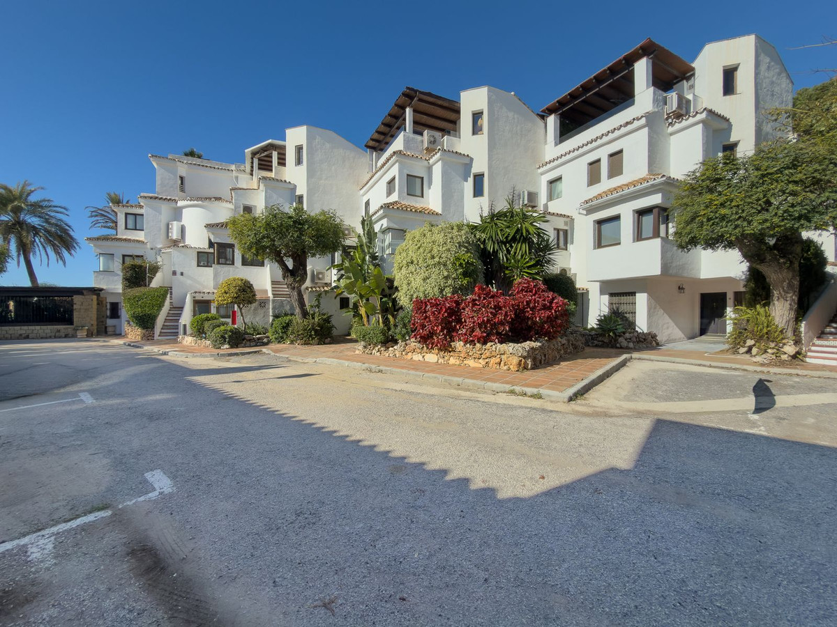 Appartement te koop in Elviria | 4 slaapkamers H5272375