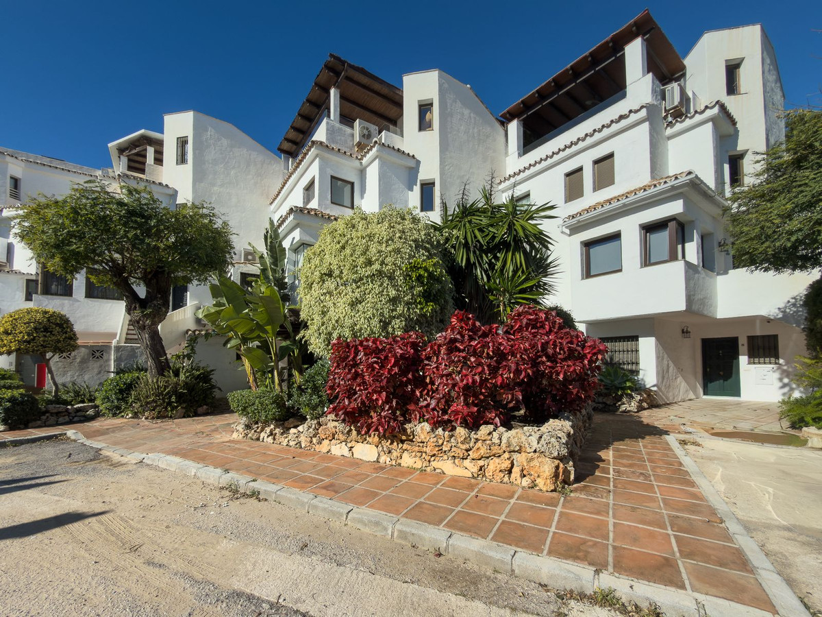 Appartement te koop in Elviria | 4 slaapkamers H5272375