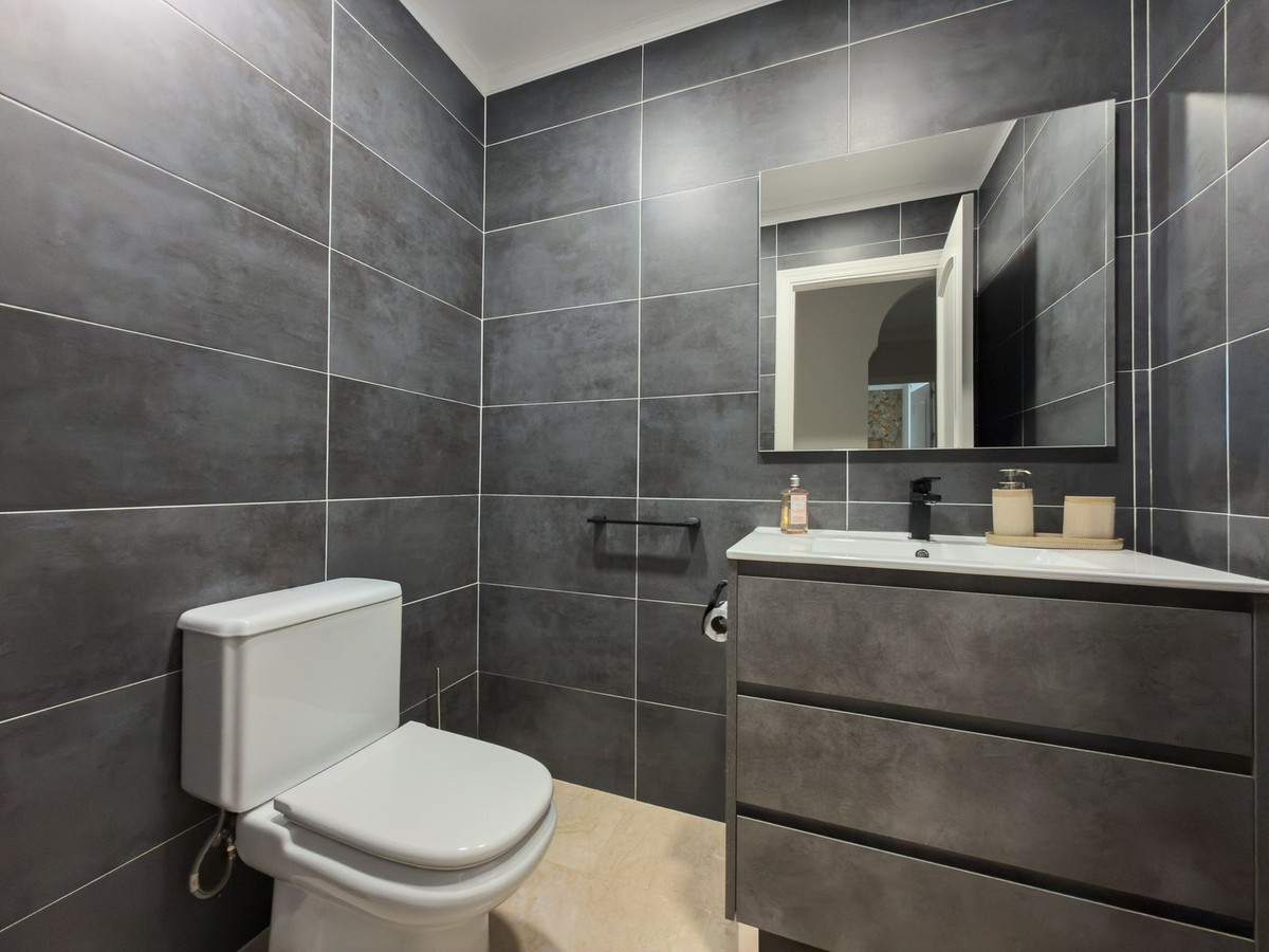 Appartement te koop in Elviria | 4 slaapkamers H5272375