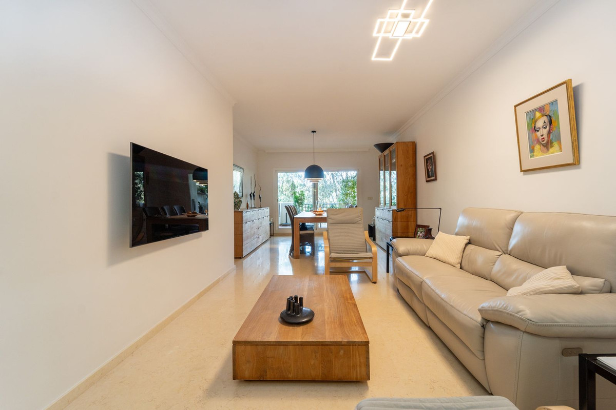 Appartement te koop in Elviria | 2 slaapkamers H5274025