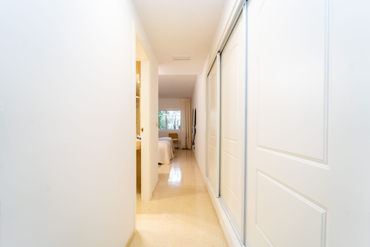 Appartement te koop in Elviria | 2 slaapkamers H5274025