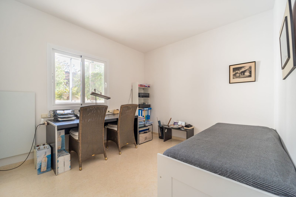 Appartement te koop in Elviria | 2 slaapkamers H5274025