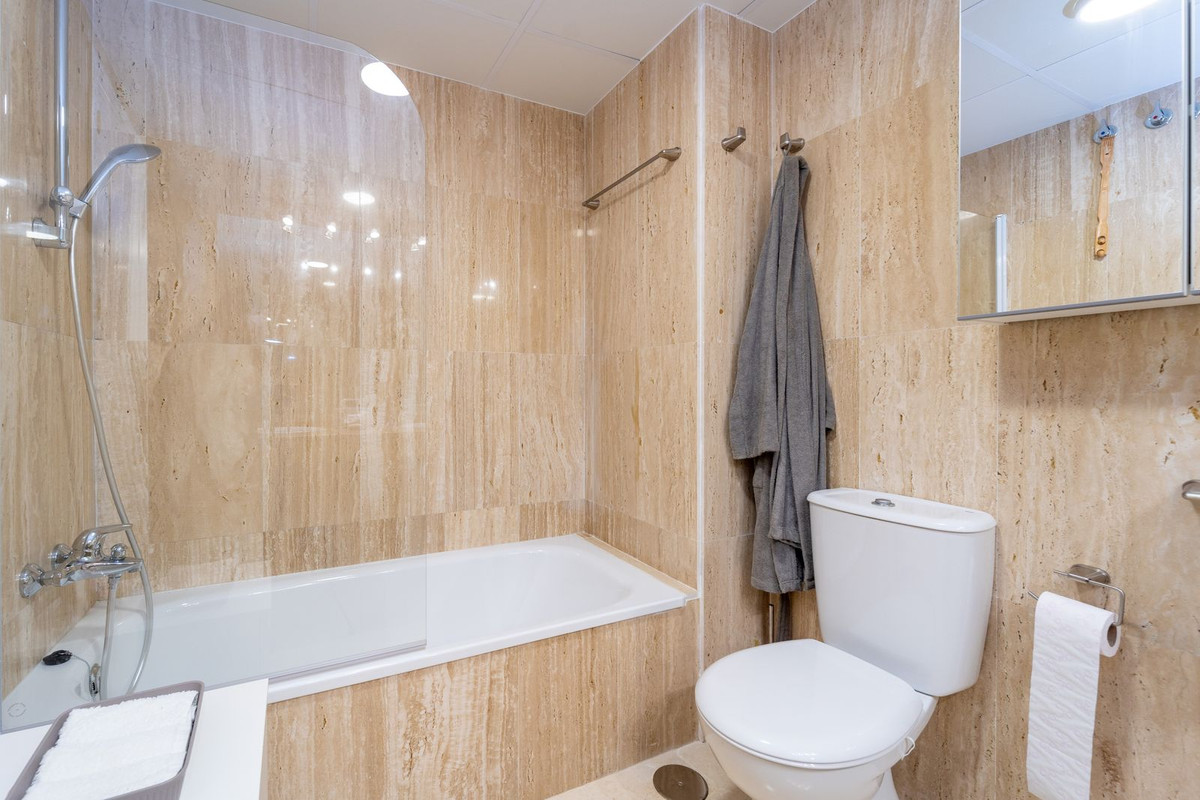 Appartement te koop in Elviria | 2 slaapkamers H5274025