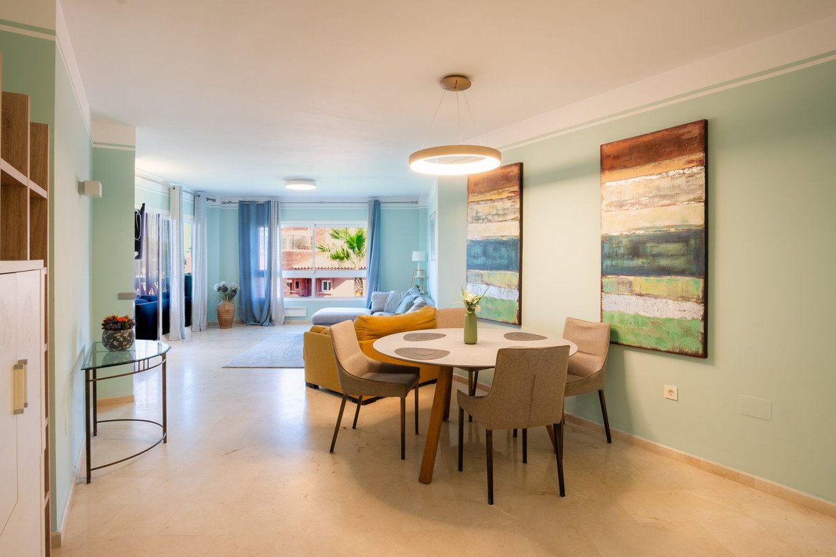 Appartement te koop in Elviria | 2 slaapkamers H5286139