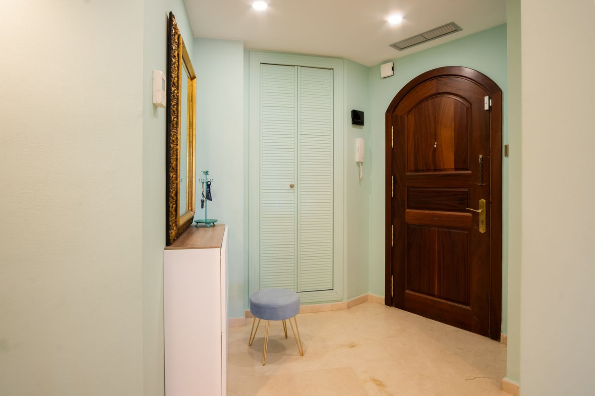 Appartement te koop in Elviria | 2 slaapkamers H5286139